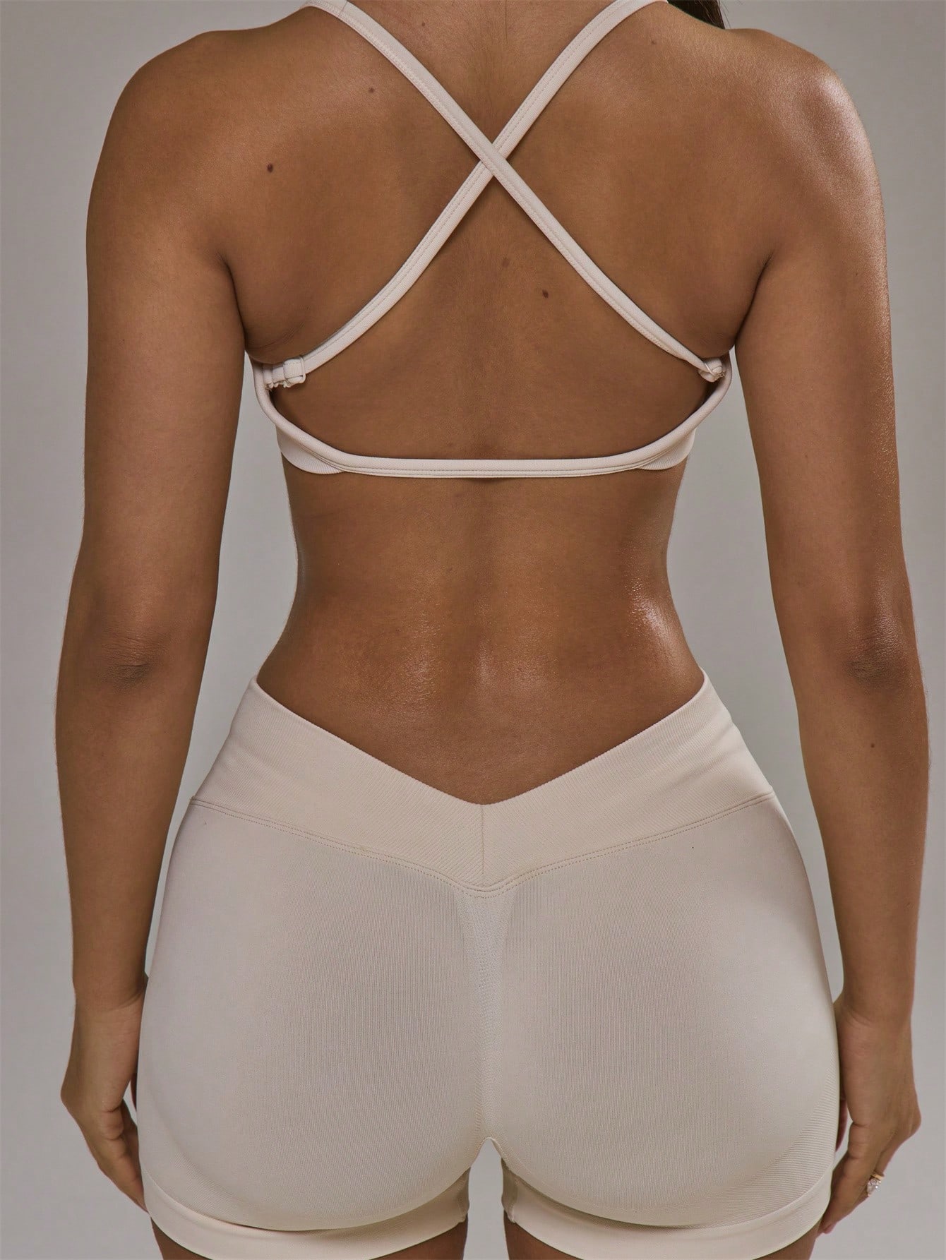 Cross Back Sports Bra & Scrunc - đánh giá và giá Yoga Fitness Wear